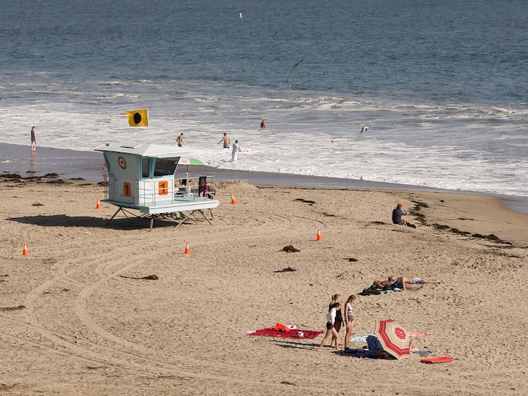 california santa cruz beach lifeguard hut sand